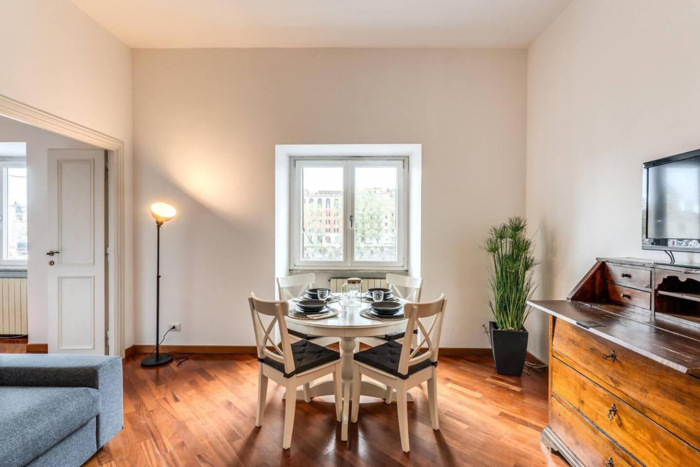 Splendid Flat On The Tiber River Rom Exterior foto