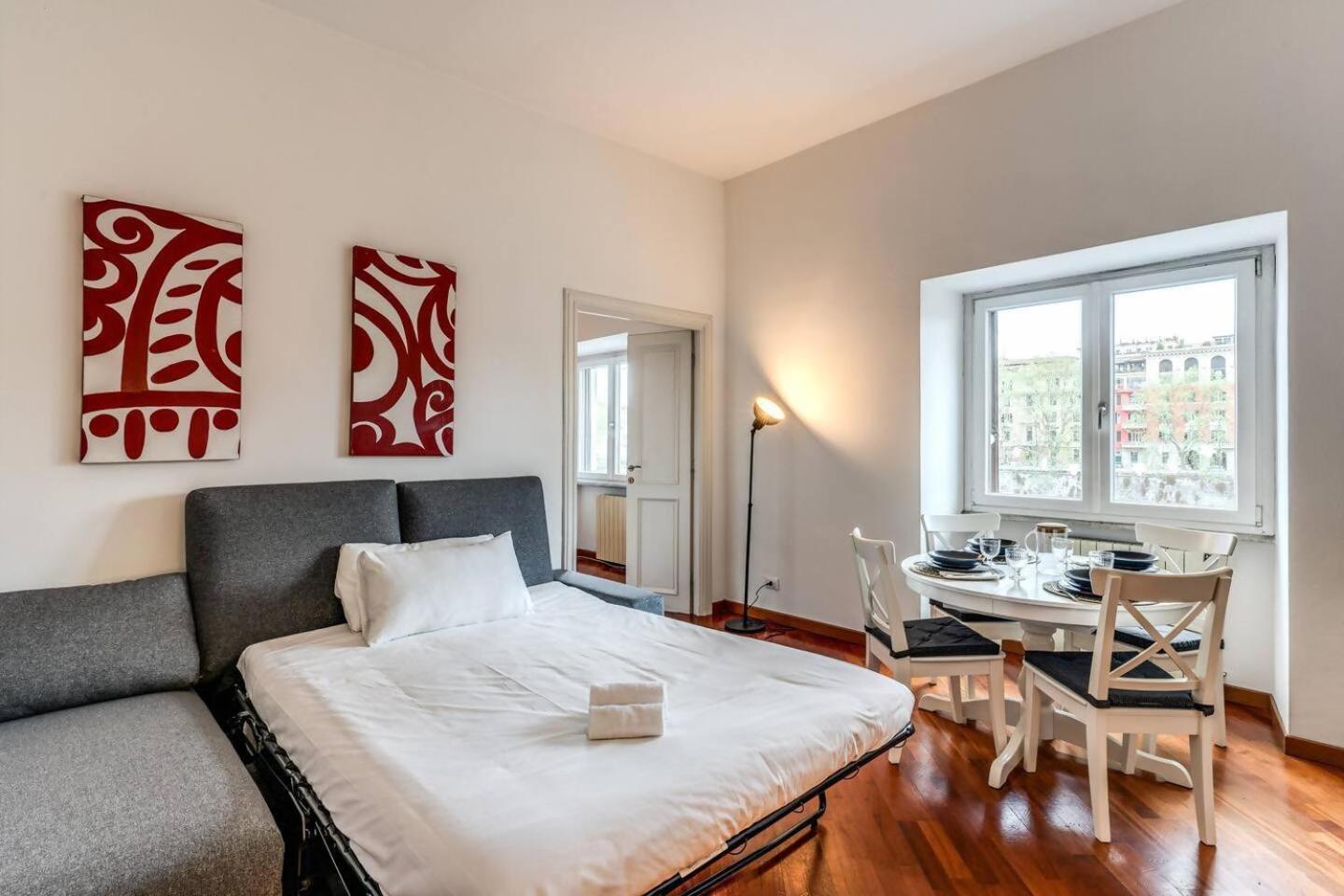 Splendid Flat On The Tiber River Rom Exterior foto
