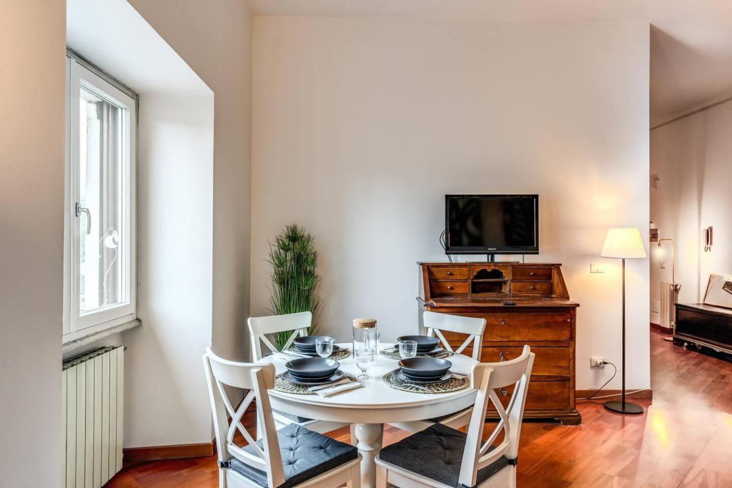 Splendid Flat On The Tiber River Rom Exterior foto