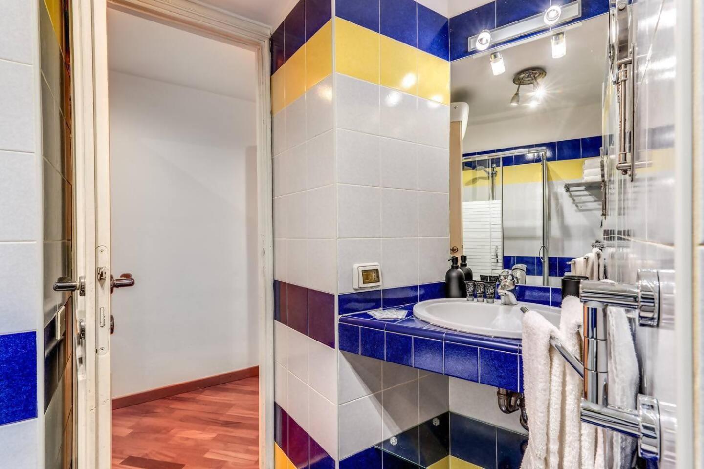 Splendid Flat On The Tiber River Rom Exterior foto